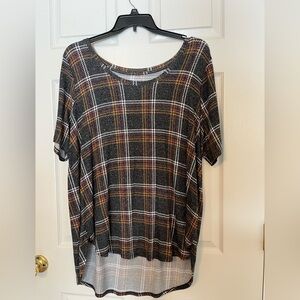 24/7 Maurice’s Plaid Short Sleeve Top - Charcoal, Gold, and White 2x